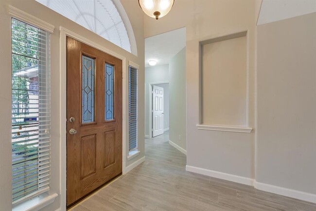 Foto del edificio - 26 Hidden Meadow Dr