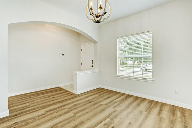 Sala flexible - 128 Almquist St