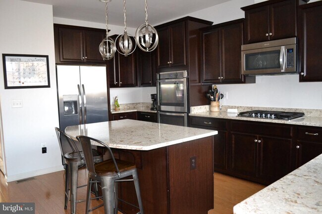 Foto del edificio - 21 Coulter Ln