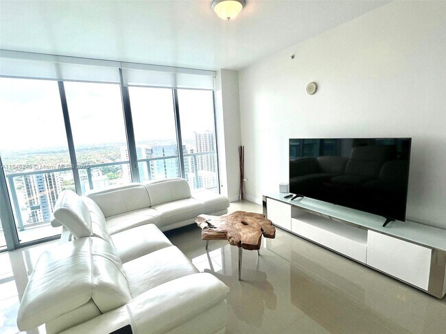 Foto del edificio - 1111 SW 1st Ave