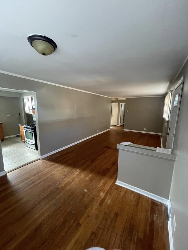 Building Photo - 12904 S Peoria St