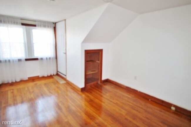 Building Photo - 269 Boylston St