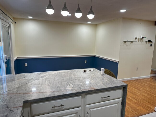 Building Photo - 148 Wellman Ave