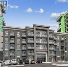 Building Photo - 450 Dundas St E