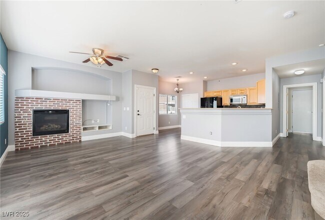 Foto del edificio - 6712 Lavender Lilly Ln