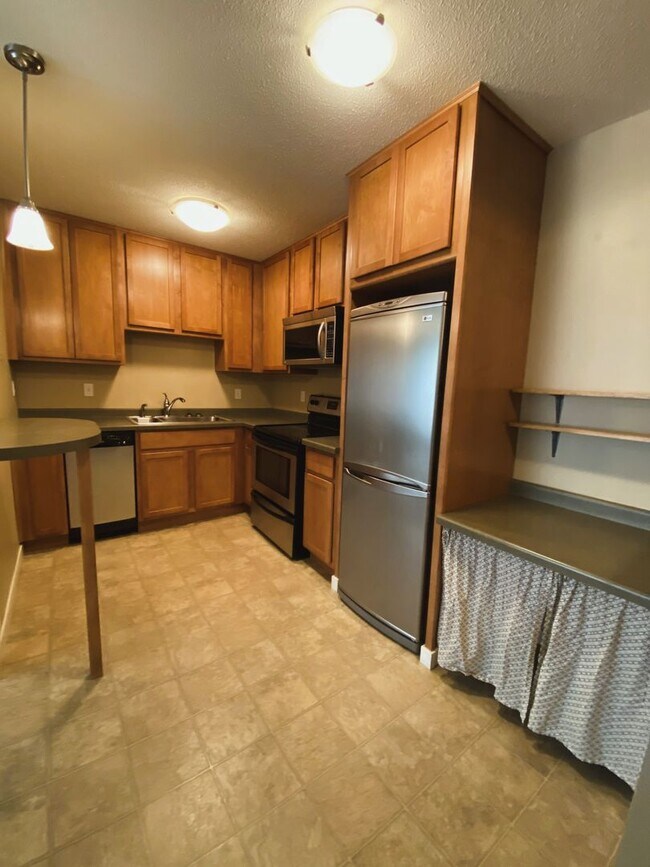 Foto del edificio - 3729 Snelling Ave