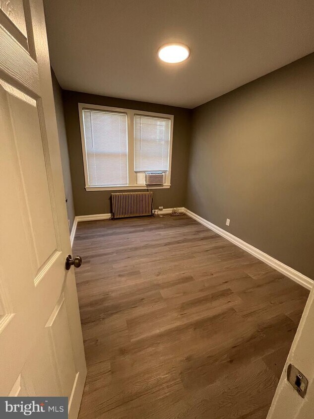 Foto principal - 1817 18th St SE