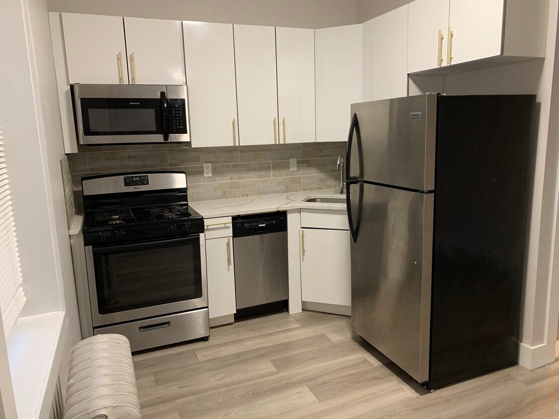 Foto principal - 169 Manhattan Ave