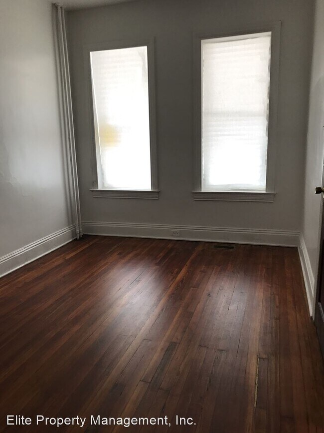 Building Photo - 2 br, 1 bath House - 651 W. Princess St., ...