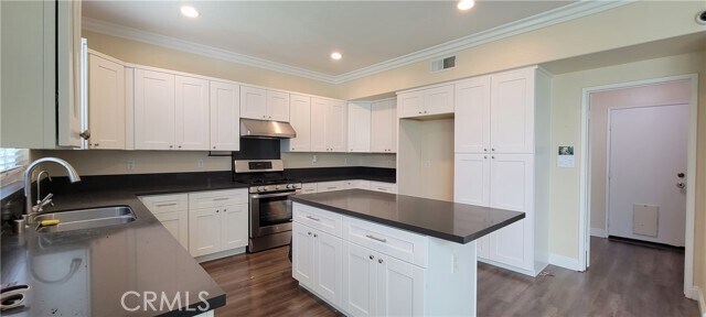 Building Photo - 136 S Aspan Ave