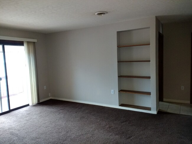 Living Room - Whetstone Creek Apartments