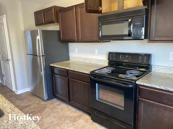Building Photo - 11447 Walden Trce