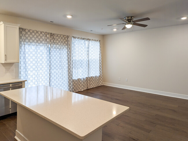 Building Photo - 4778 Franklin Cir