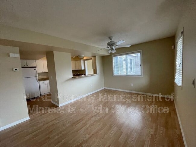 Building Photo - 15825 Granada Ave