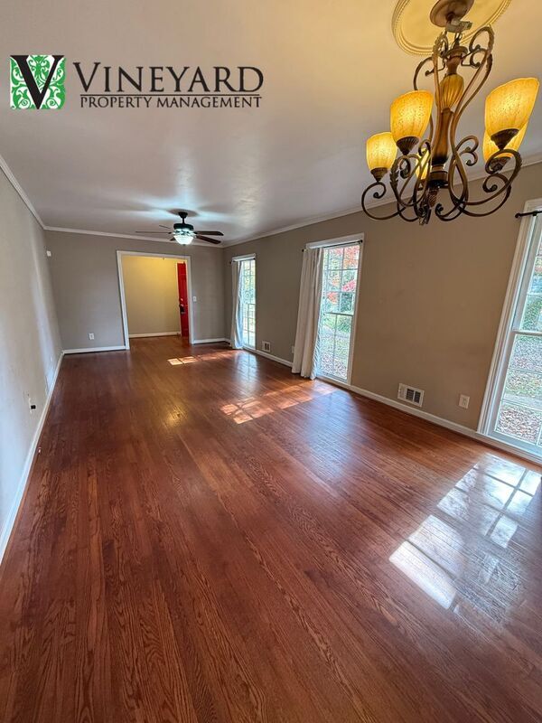 Building Photo - 415 Arnold Ave