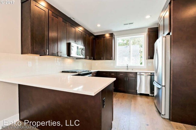 Foto del edificio - 2836 NE Killingsworth St
