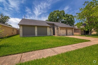 Building Photo - 7431 Ridgeberry Dr