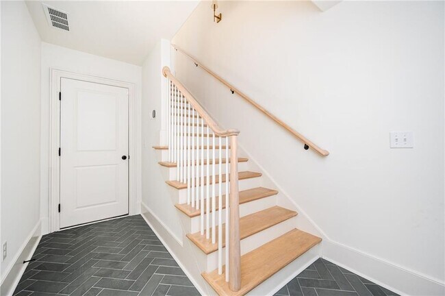 Foto del edificio - 50 Bass St SE