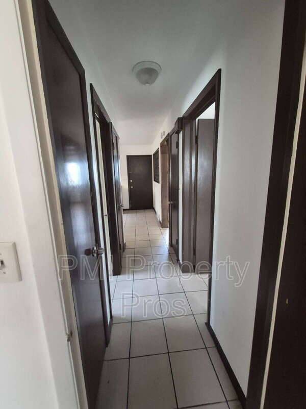 Foto del edificio - 6535 N 58th St