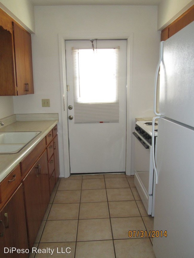 Building Photo - 202 N Cochise Ave