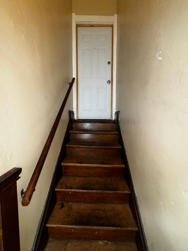 Foto del edificio - 818 Phillips Ave