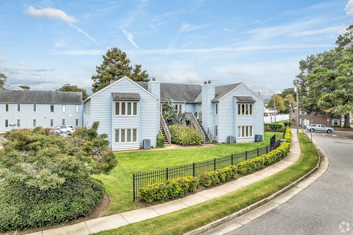 Primary Photo - Runnington Place