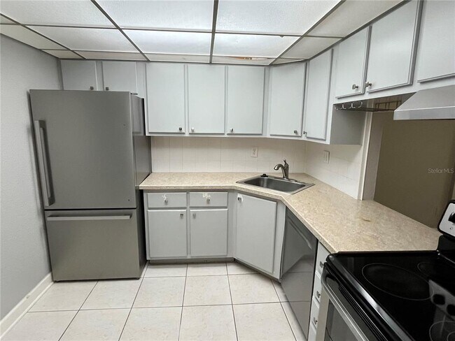 Foto del edificio - 2700 Coconut Bay Ln