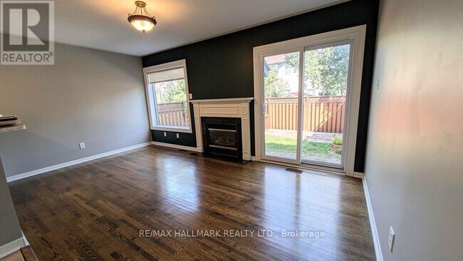 Photo du bâtiment - 441 Heddle Crescent