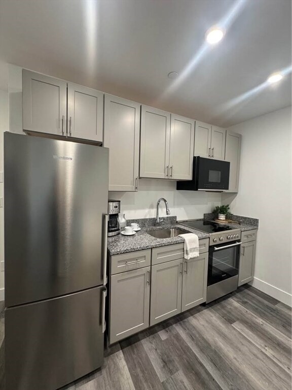 Foto del edificio - 585 Essex St