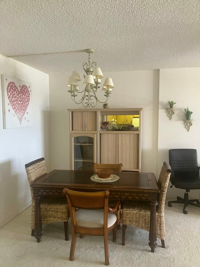 Foto del edificio - 3006 Caring Way