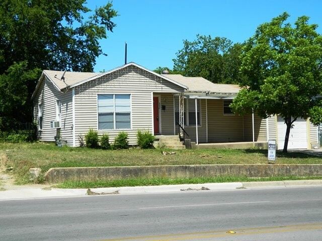 Building Photo - 5220 James Ave