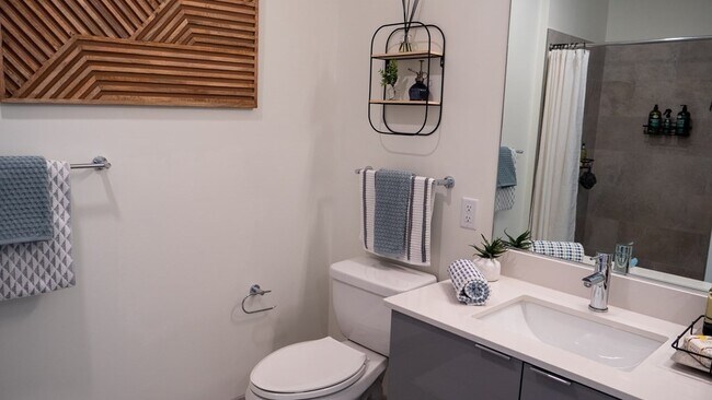 Foto del edificio - 348 Somerville Ave