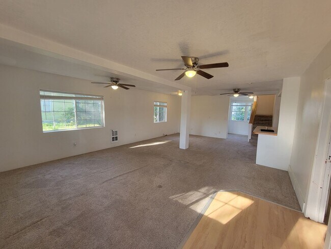 Building Photo - 3 Bed 2 Bath in Cusick