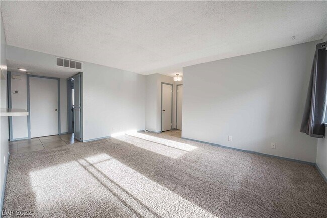 Building Photo - 3720 Snorkel Cir