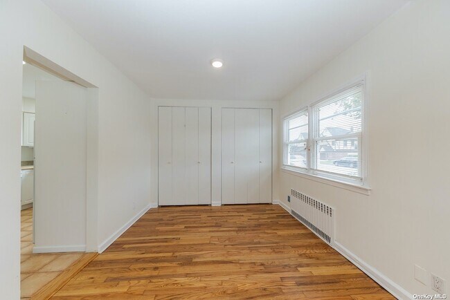 Building Photo - 165 Franklin Blvd