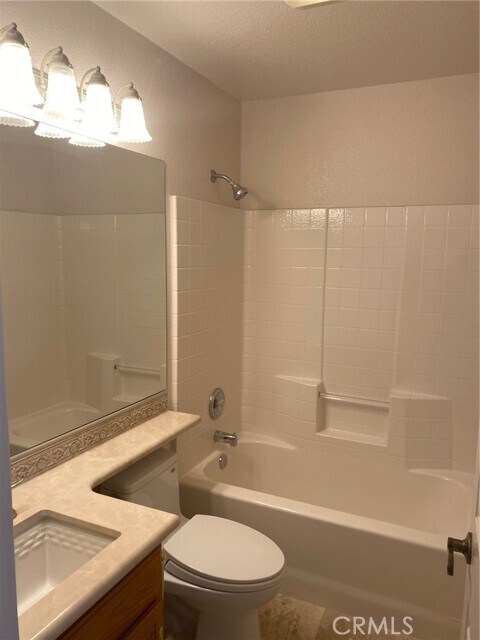 Building Photo - 41823 Vardon Dr