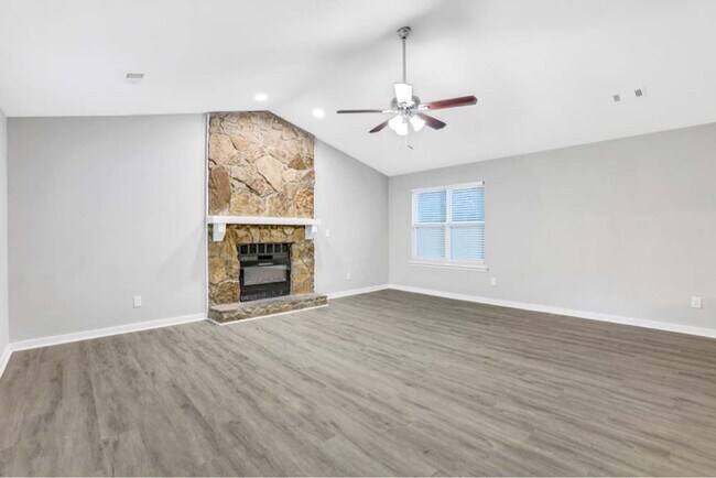 Foto del edificio - 2867 Gresham Rd S E