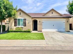 Building Photo - 3039 Wrenwood Ave