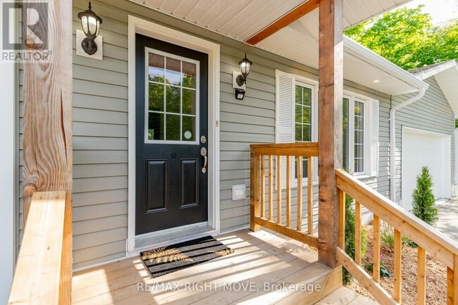 Building Photo - 1 Ojibway Ct