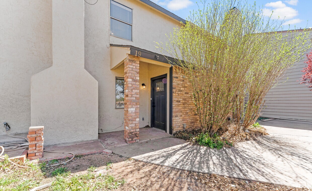 8639 Knoxville Dr, Lubbock, TX 79423 Townhome Rentals in Lubbock TX