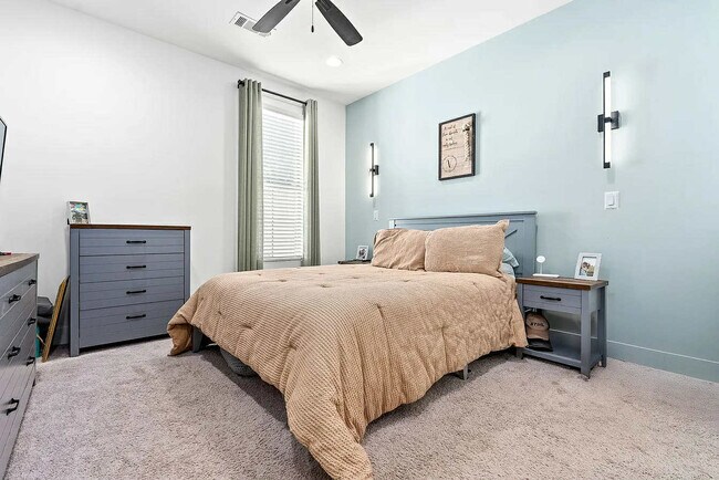 Foto del edificio - 316 Northgate Blvd