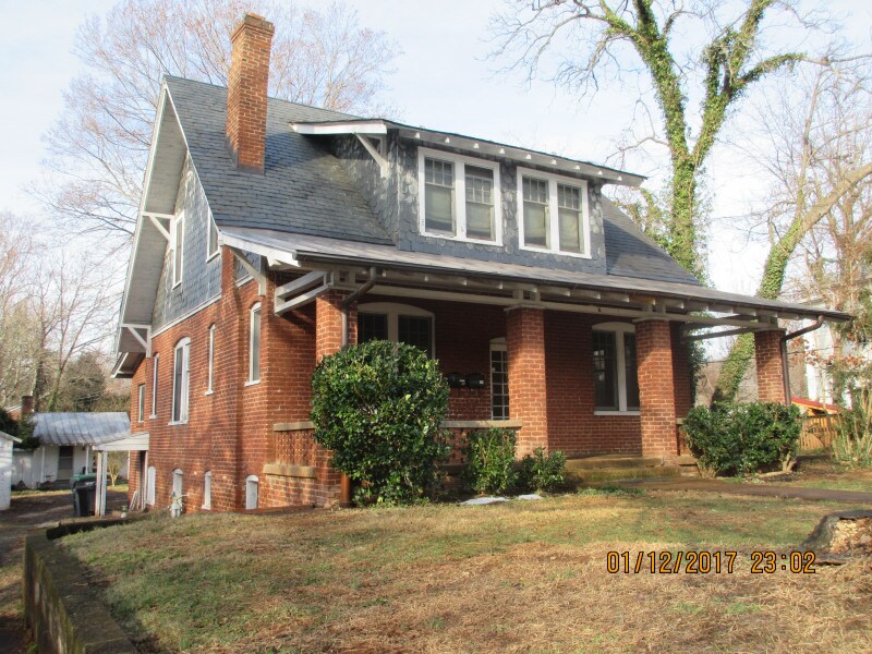 2307 Jefferson Park Ave, Charlottesville, VA 22903 House Rental in