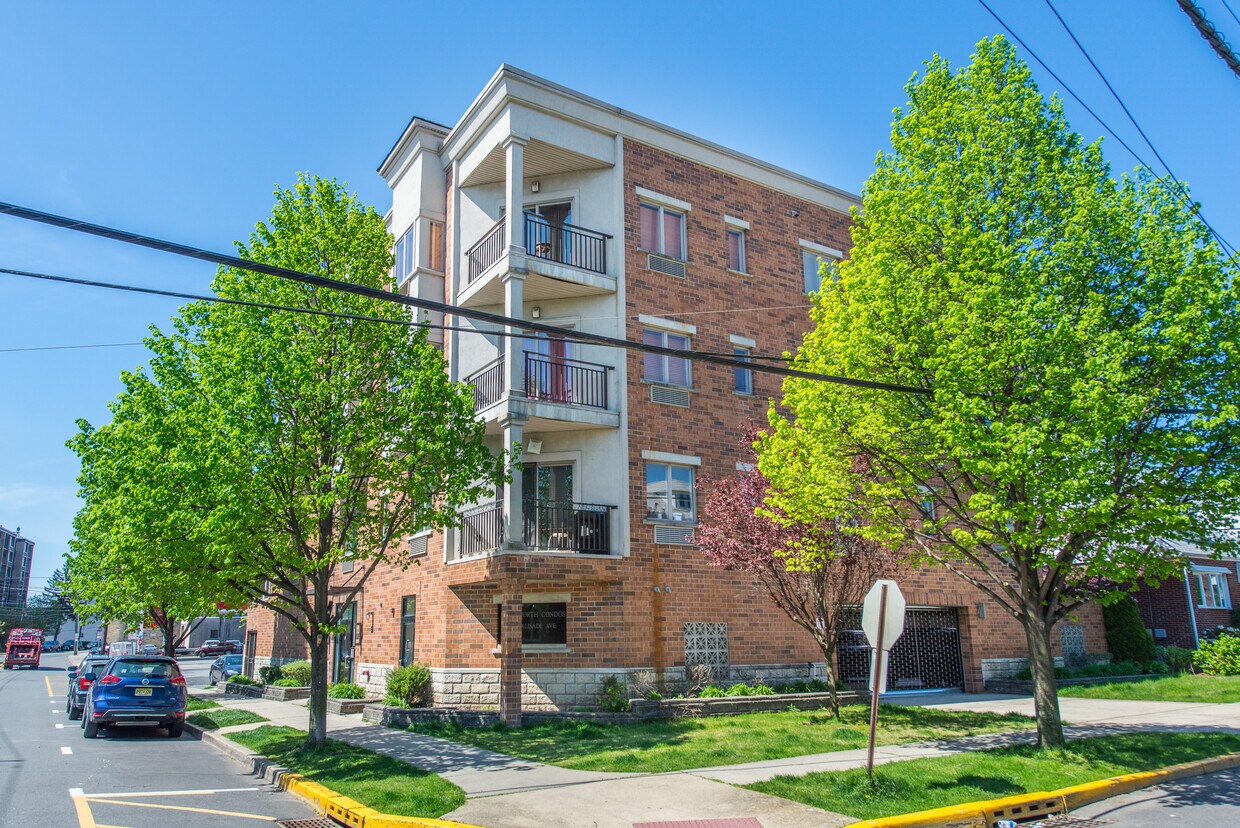 93 Palisade Ave, Cliffside Park, NJ 07010 Condo for Rent in Cliffside Park, NJ