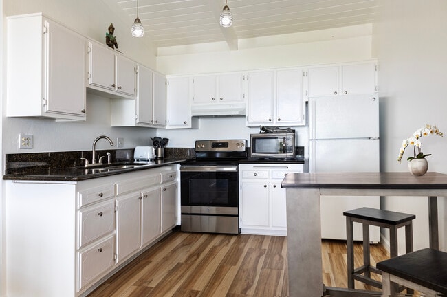 Cocina - Channel View Apartments