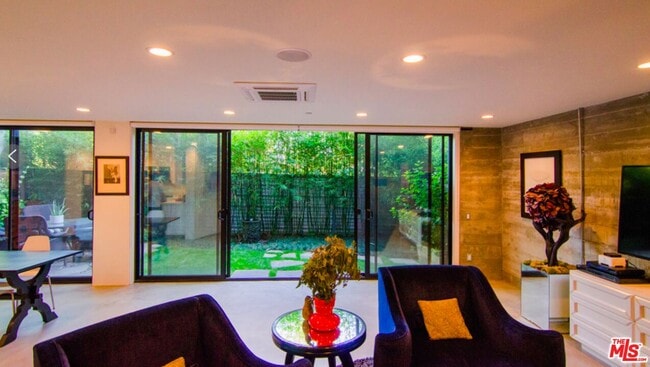 Foto del edificio - 2849 Seattle Dr