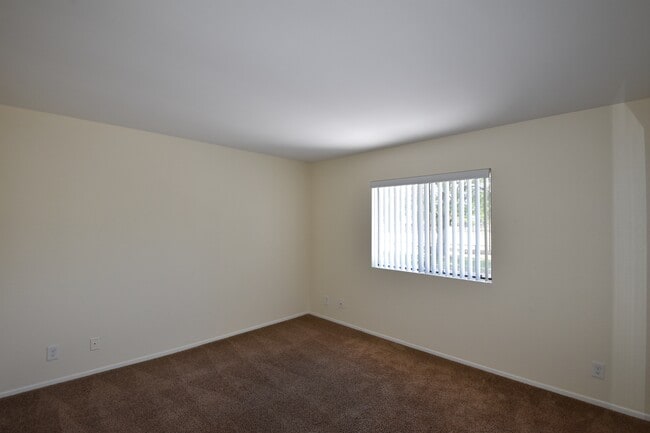 Building Photo - Mountain Vista Apartments
