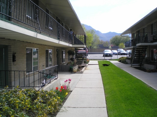 Building Photo - 2117 E 3300 S