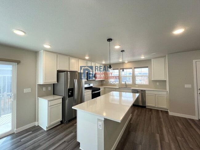 Foto del edificio - 774 Bear Creek Ct