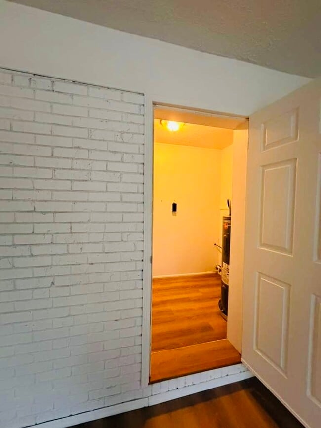 Foto del edificio - 1692 Kinglet Rd