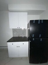 Building Photo - 25 Riverview Pl